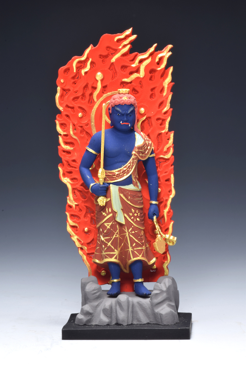 柘植彩色切金不動明王　炎の背景付き 約23.5cm 柘植彩色切金不動明王 炎の背景付き 約23.5cm - メルカリ